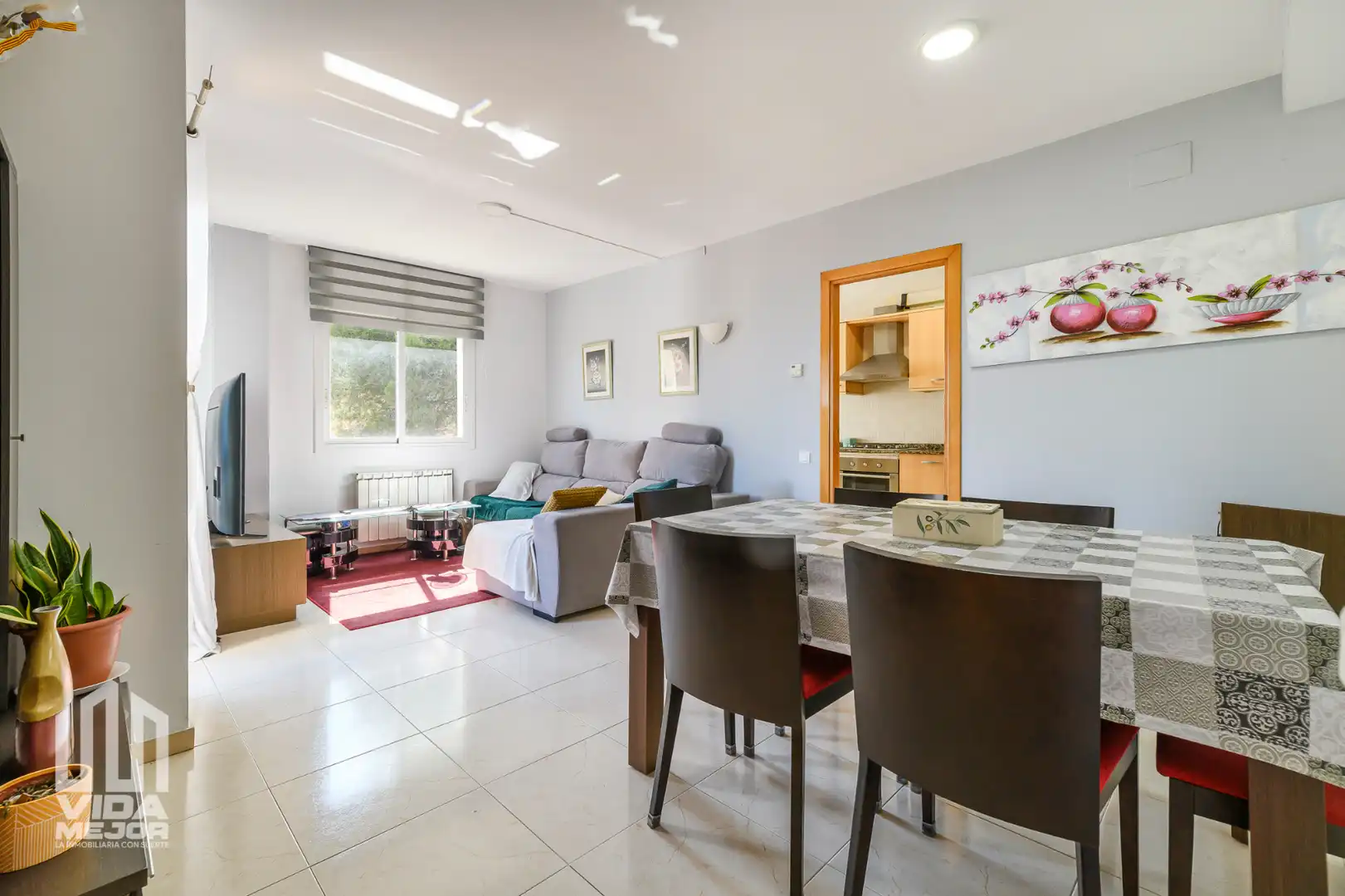 Piso con terraza en venta en Carrer de Montserrat Roig, imagen 16