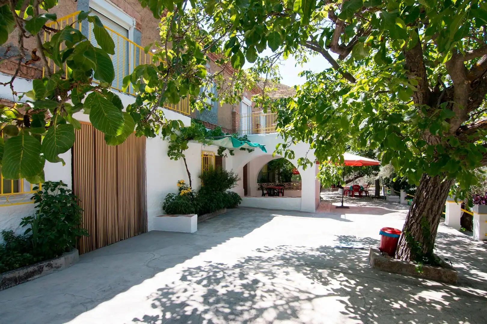 Vista exterior de Finca rústica en venta en Güéjar Sierra con Terraza, Piscina y Balcón
