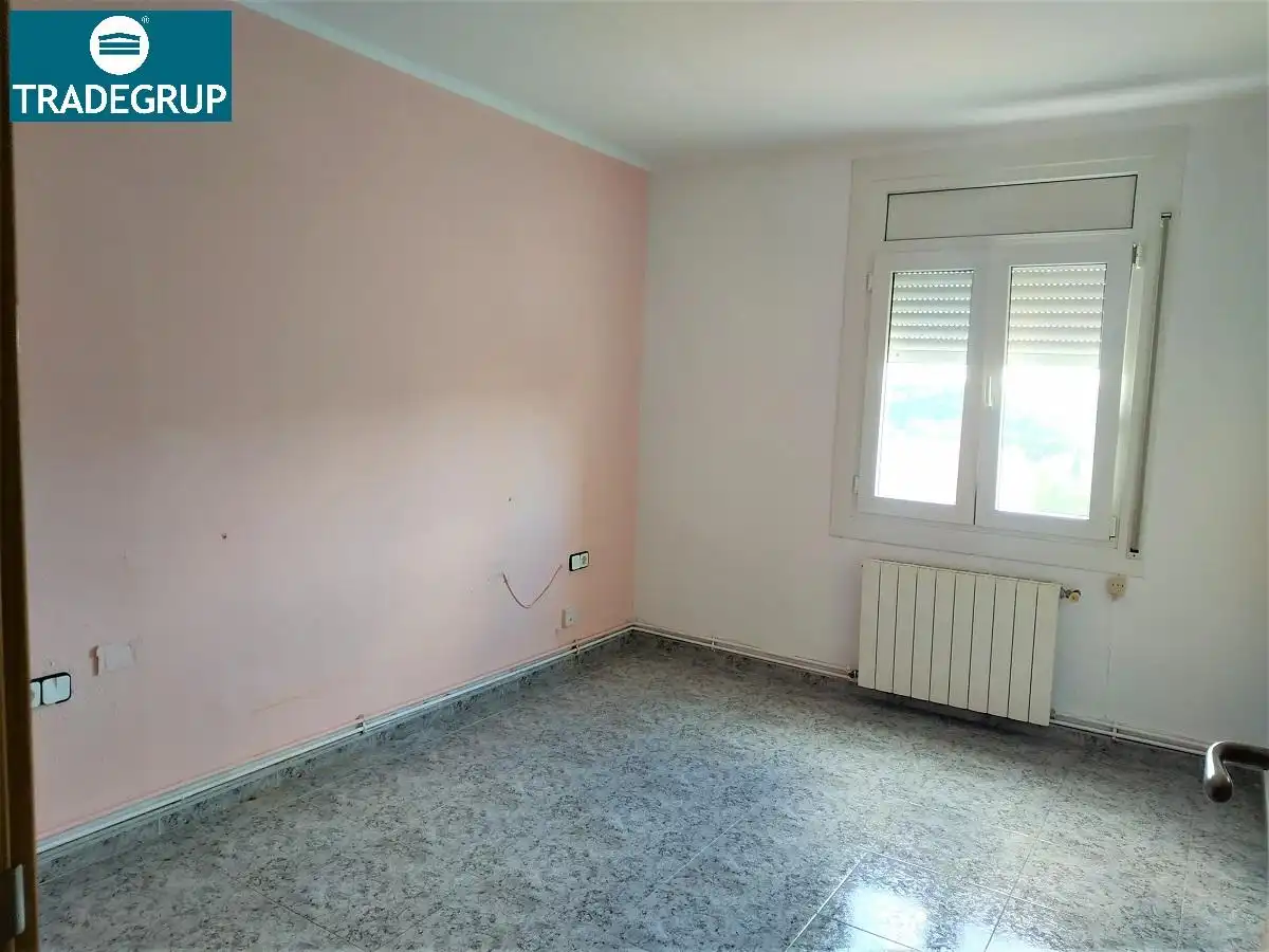 Schlafzimmer von Wohnungen zum Verkauf in Vallbona d'Anoia mit Heizung
