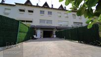 Vista exterior de Casa o xalet en venda en Viladecavalls amb Aire condicionat i Terrassa