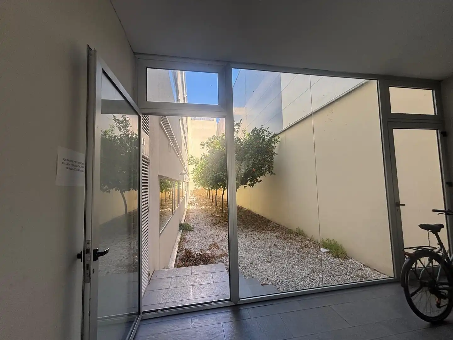 Commercial properties for sale in Cádiz