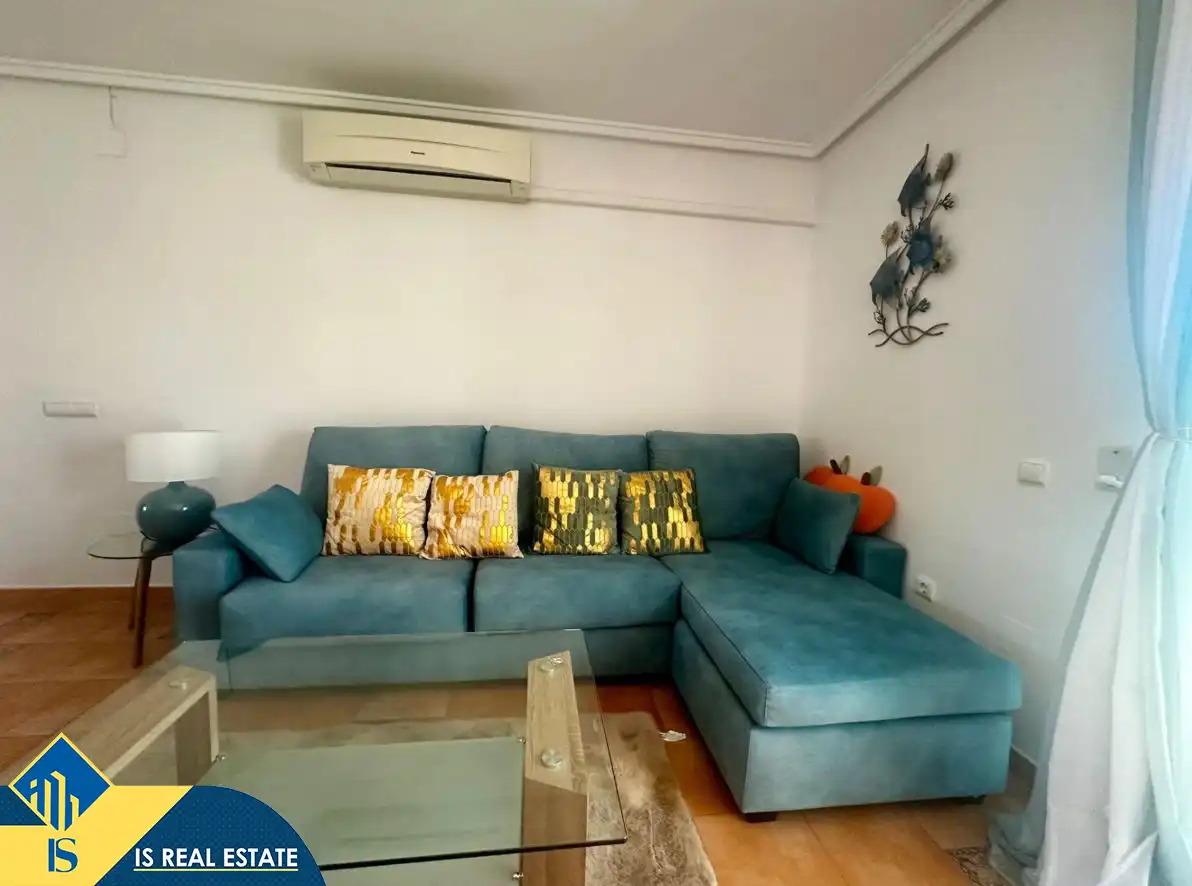 Sala d'estar de Casa adosada de lloguer en Orihuela amb Aire condicionat, Calefacció i Terrassa