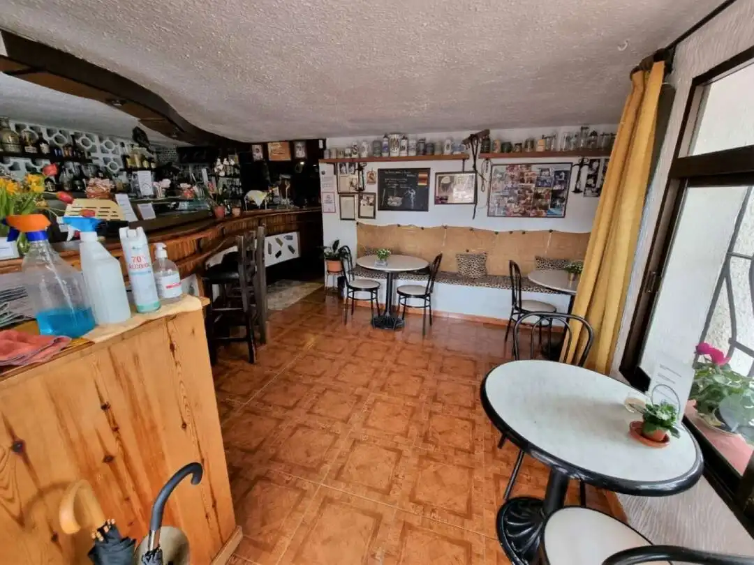 Local en venta en Estepona