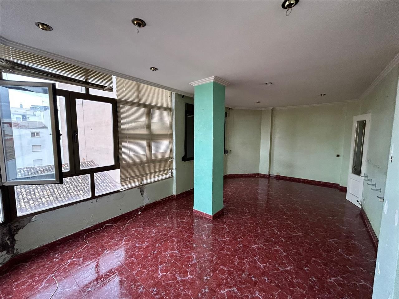 Flat for sale in Yecla  with Balcony