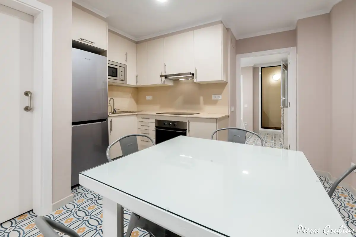 Küche von Wohnung zum Verkauf in Reus mit Klimaanlage und Heizung