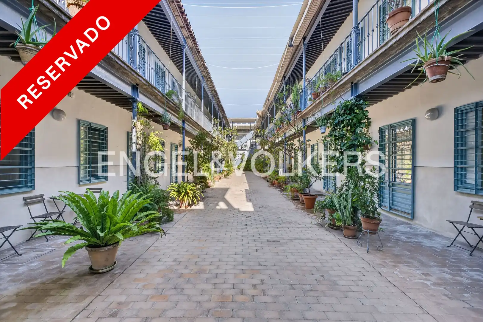 Exterior view of Duplexes for sale in Sevilla  with Air Conditioner and Heating