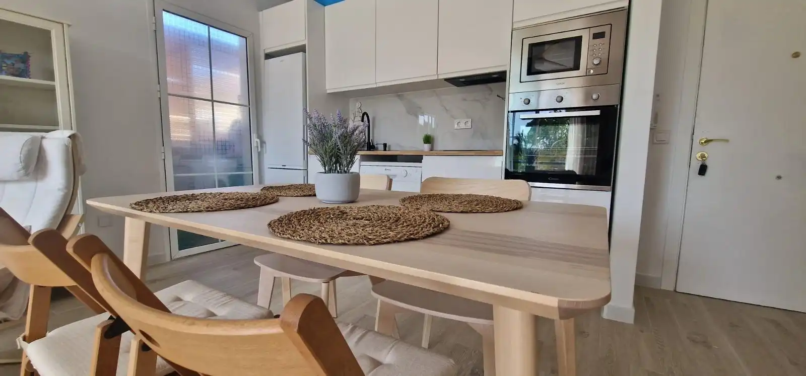 Küche von Wohnungen zur Miete in Islantilla mit Klimaanlage, Heizung und Terrasse