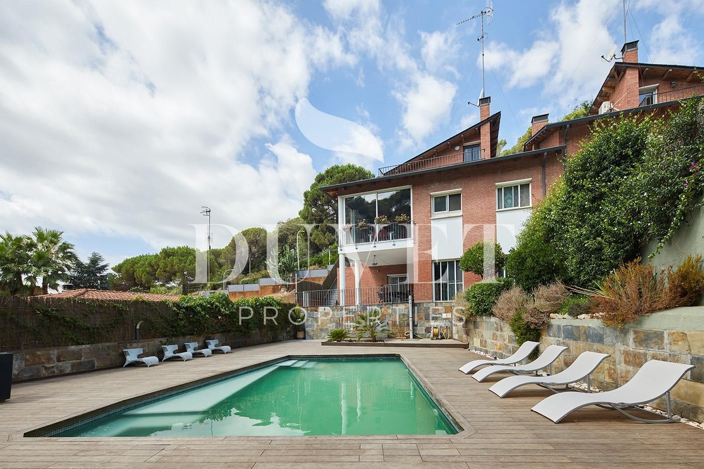 Exterior view of Single-family semi-detached for sale in Arenys de Munt  with Air Conditioner, Heating and Private garden