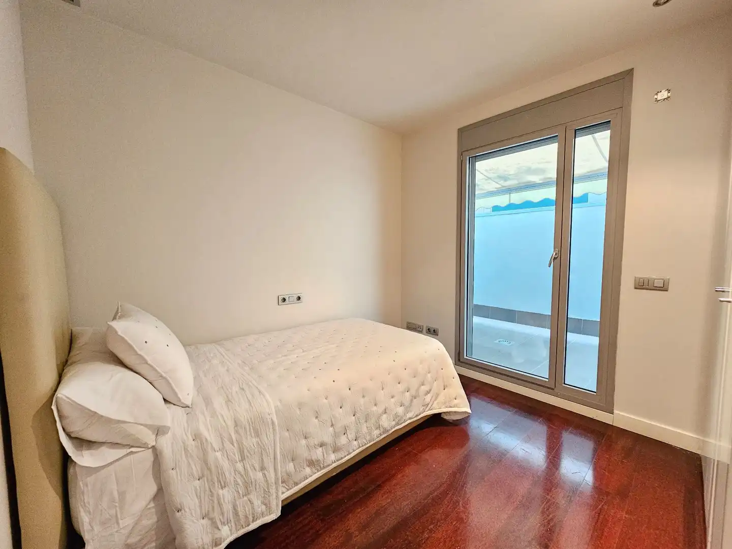 Bedroom of Flat for sale in Barcelona  with Air Conditioner, Heating and Terrace