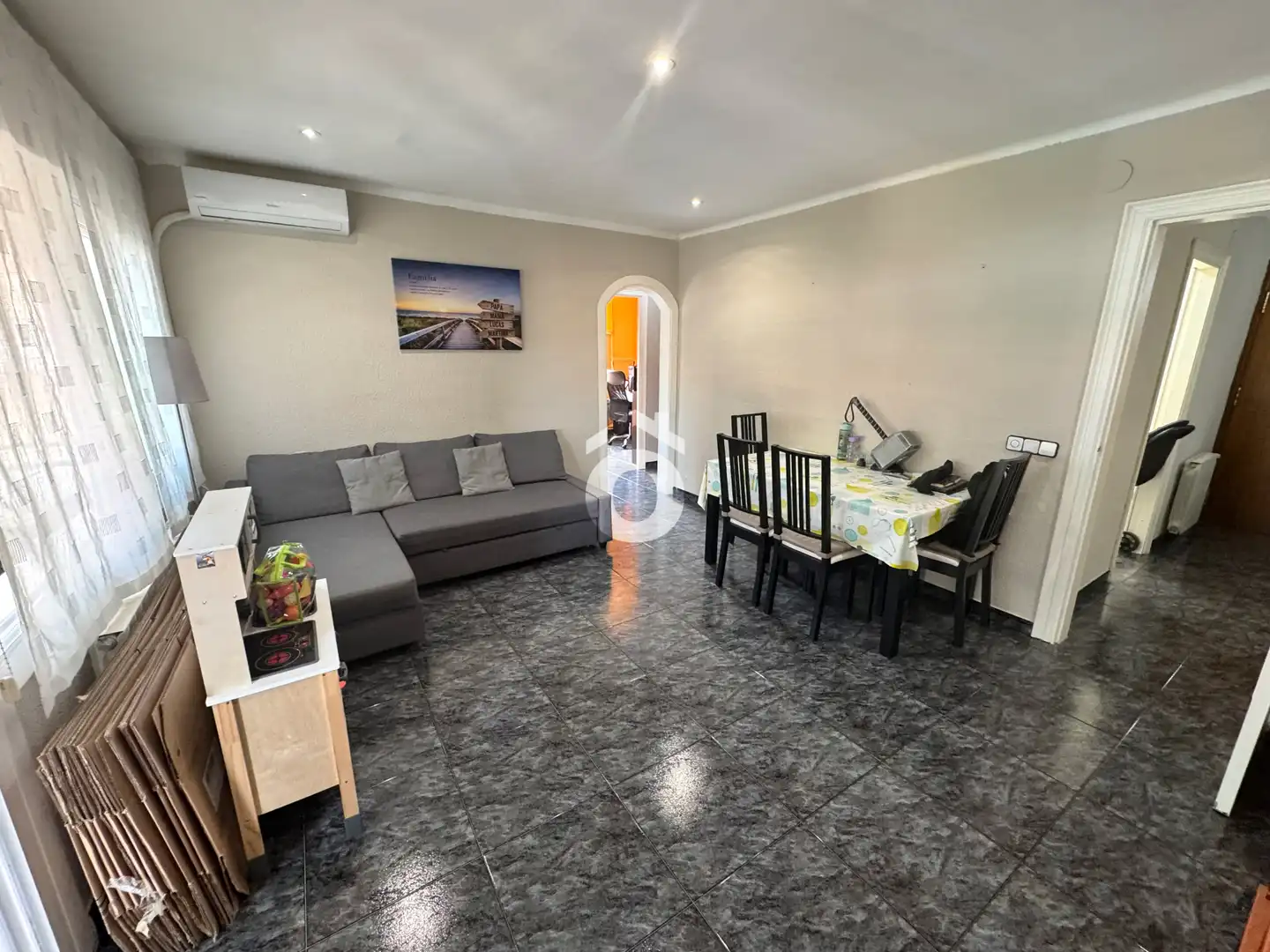 Wohnzimmer von Wohnung zum Verkauf in Esparreguera mit Klimaanlage, Heizung und Balkon