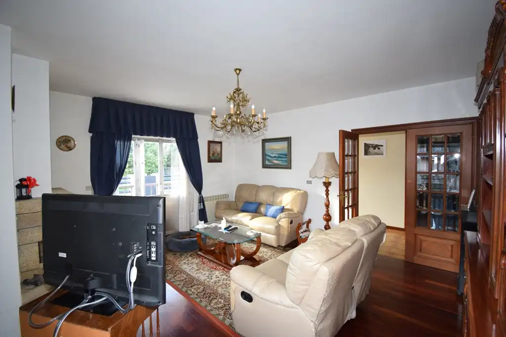 Sala d'estar de Casa o xalet en venda en Fene amb Jardí privat, Terrassa i Moblat