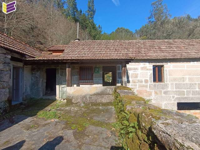 Casa-chalet en Venta en Calle Alen Barciademera Covelo en Mondariz