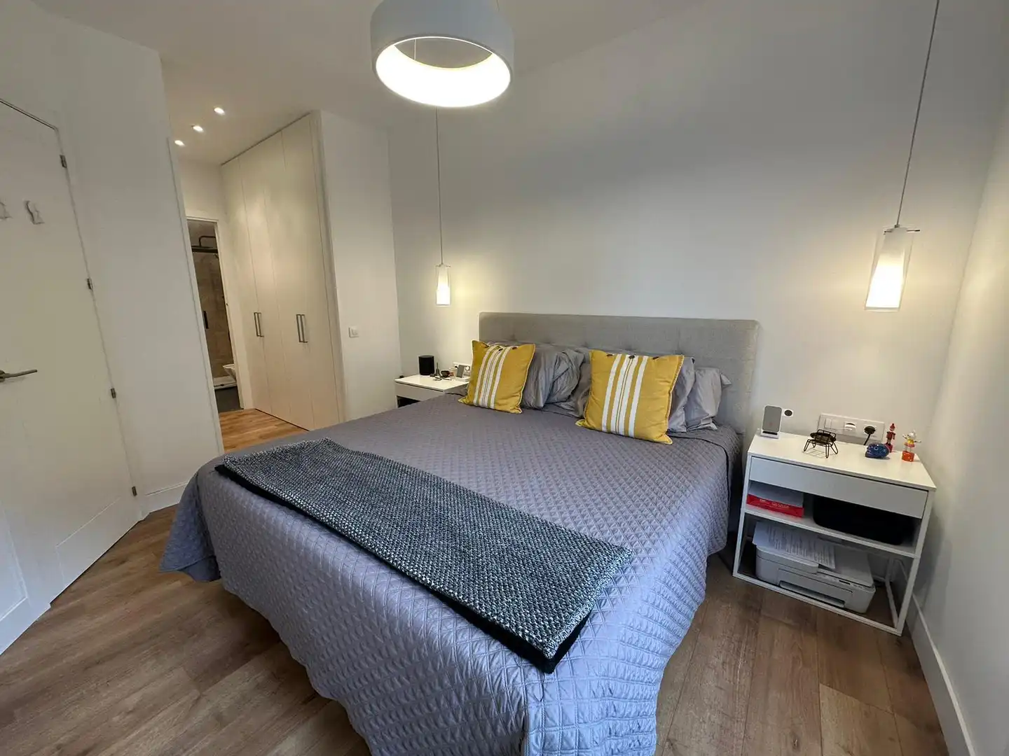 Schlafzimmer von Wohnung zur Miete in Madrid mit Klimaanlage, Heizung und Parkett