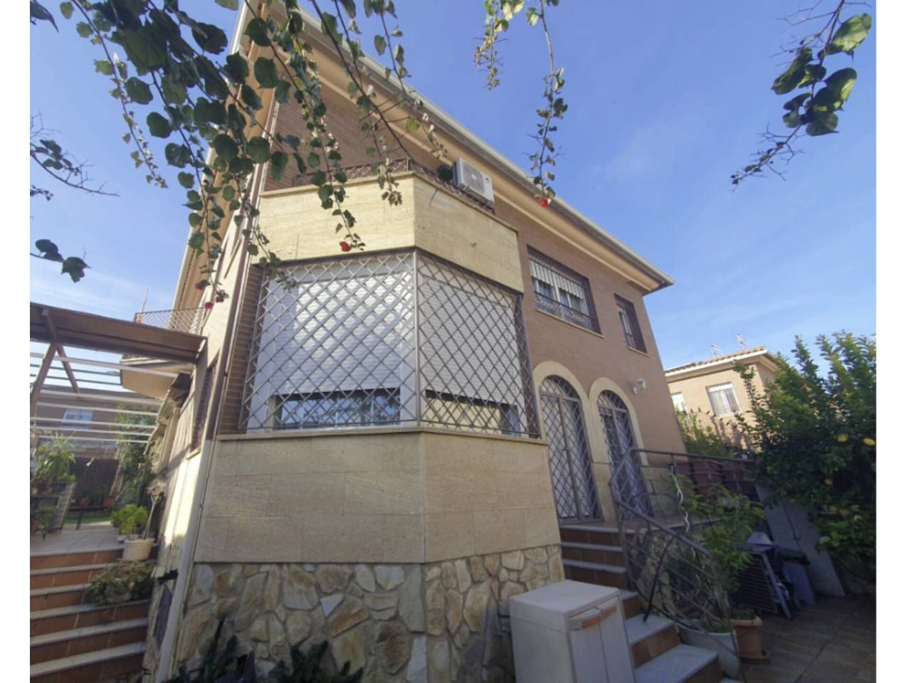 Exterior view of House or chalet for sale in Badajoz Capital  with Heating, Private garden and Terrace