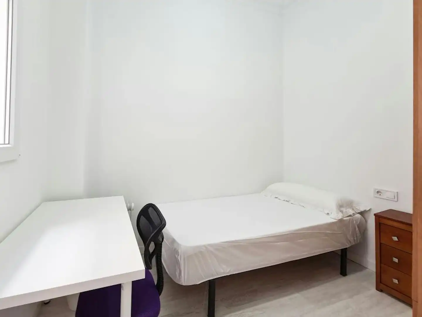 Habitación de Piso para compartir en  Valencia Capital con Aire acondicionado, Calefacción y Lavadora