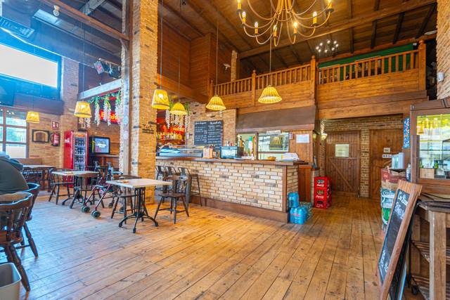 Local comercial en Alquiler en Es Camp Redó