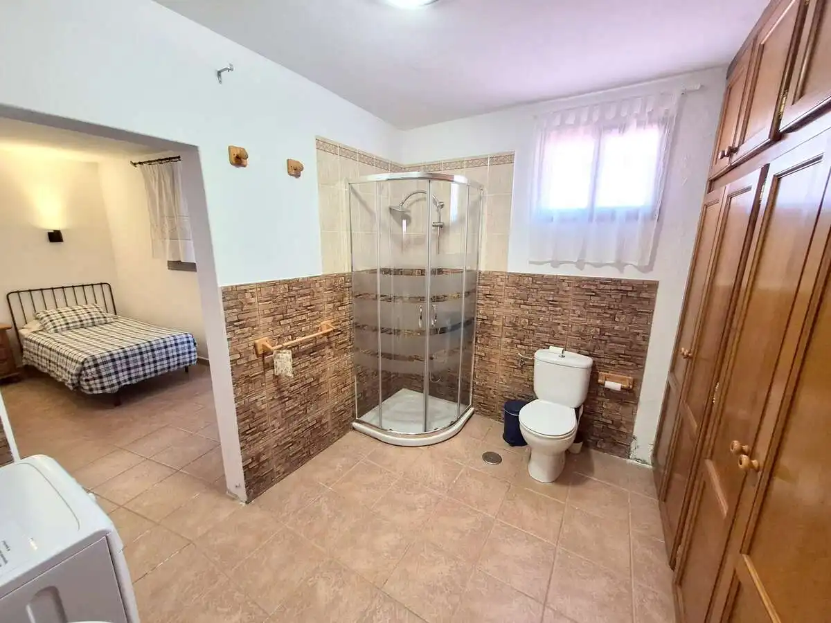 Bany de Casa o xalet en venda en Tías amb Jardí privat, Terrassa i Moblat