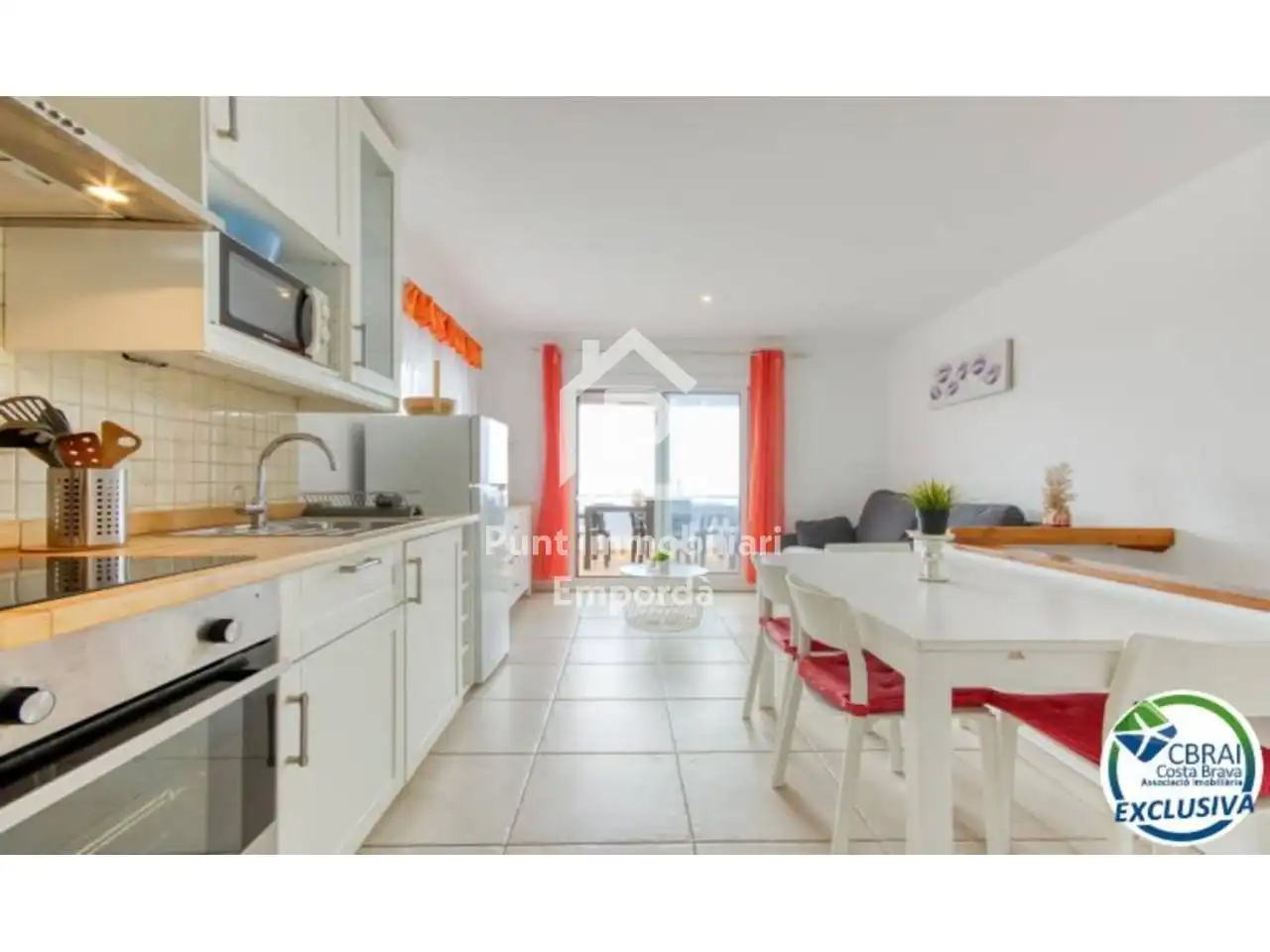 Cuina de Apartament en venda en Roses amb Aire condicionat, Calefacció i Terrassa