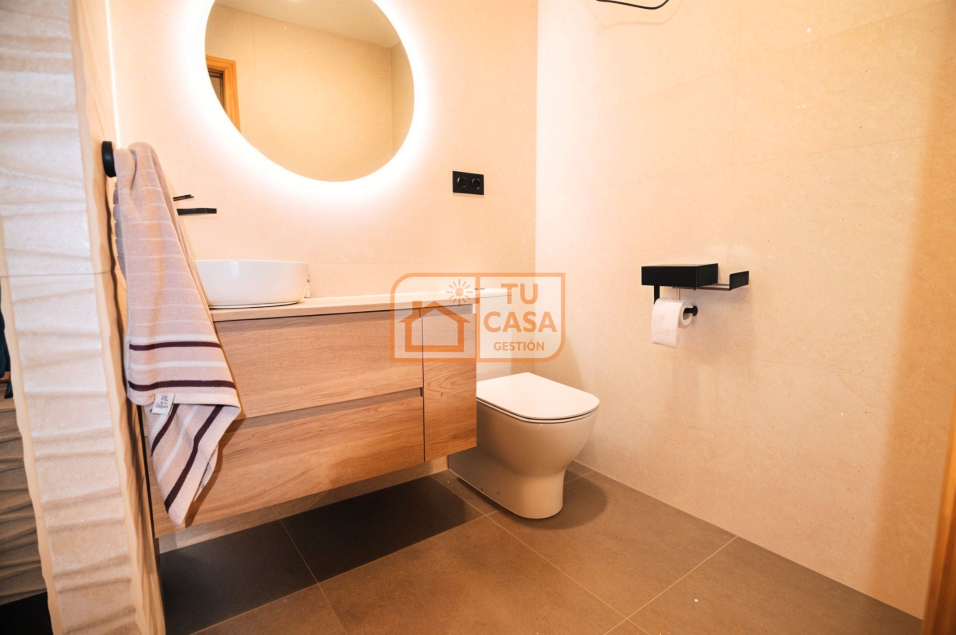 Piso en venta en Calle Antonio Floriano Cumbreño, Centro