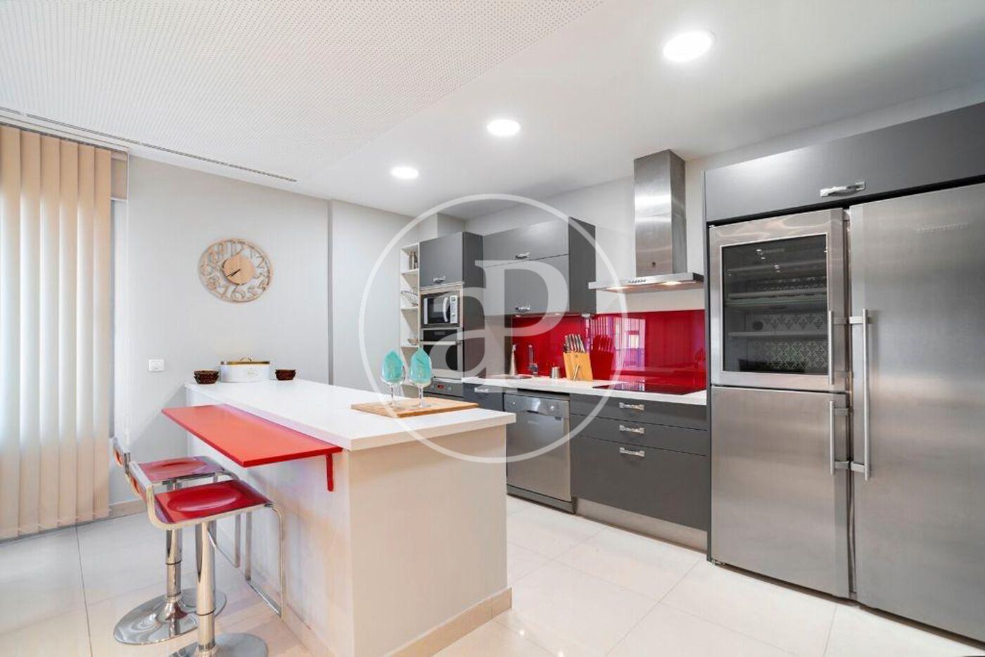 Cuina de Àtic en venda en San Sebastián de los Reyes amb Aire condicionat, Calefacció i Terrassa