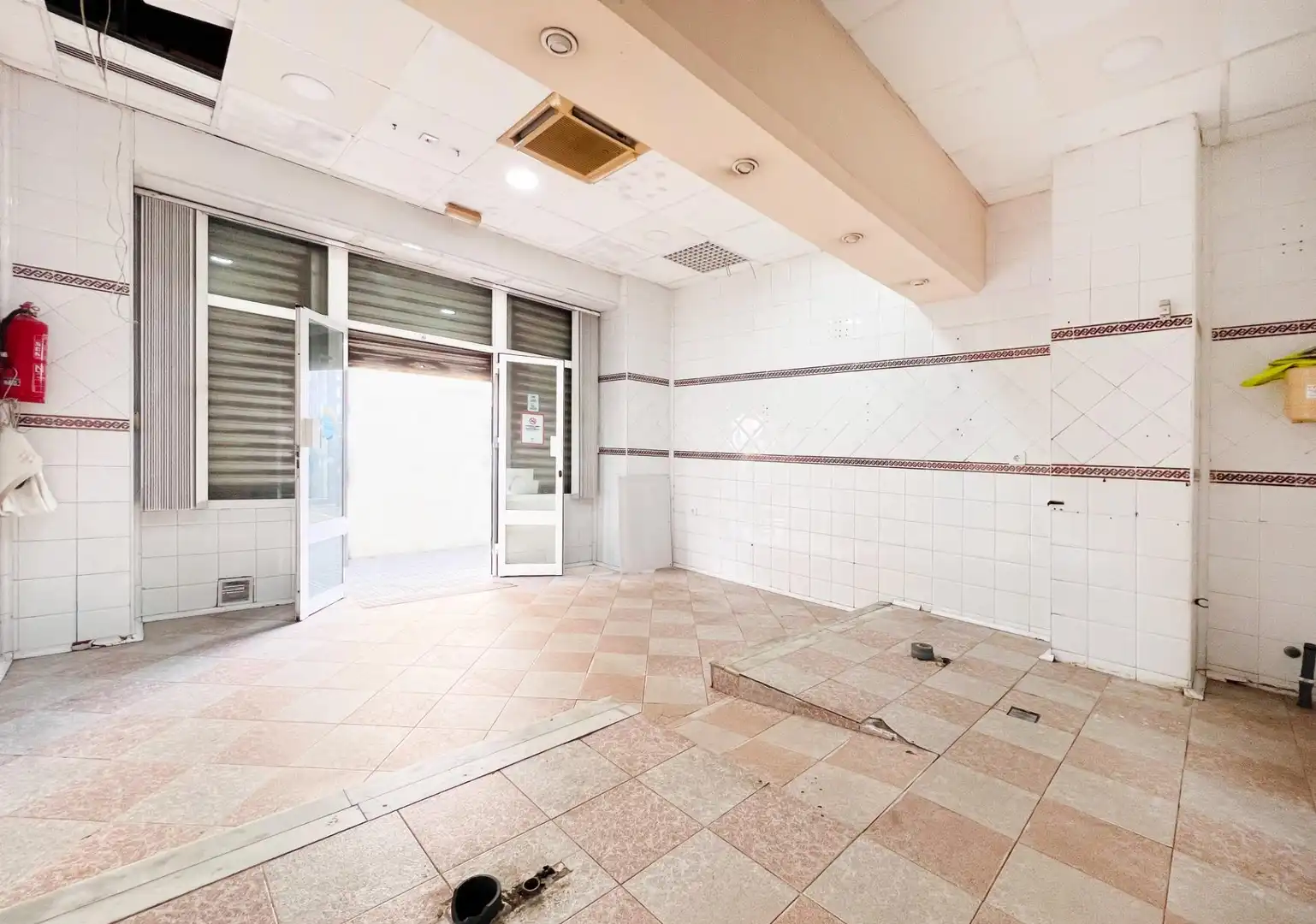 Commercial properties for sale in Cádiz