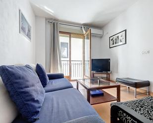 Living room of Flat for sale in  Granada Capital  with Heating and Balcony