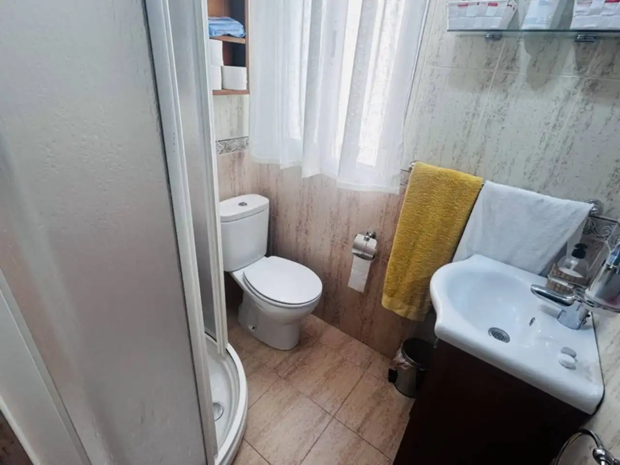 Baño de Casa adosada en venta en Almuñécar con Aire acondicionado, Terraza y Piscina comunitaria