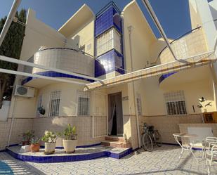 Exterior view of House or chalet for sale in Torrevieja  with Terrace, Furnished and Balcony