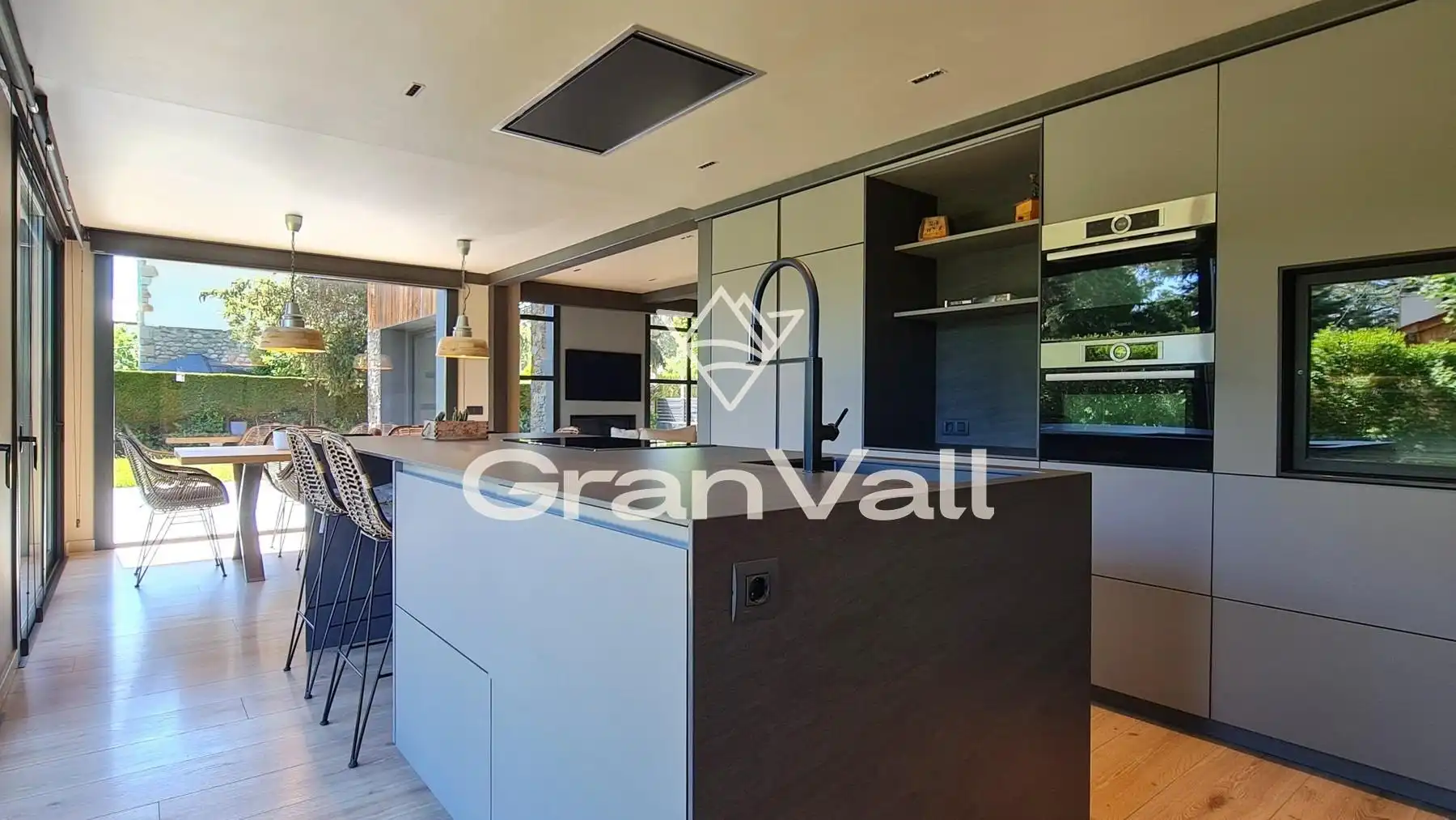 Küche von Haus oder Chalet zum Verkauf in Puigcerdà mit Heizung, Privatgarten und Terrasse