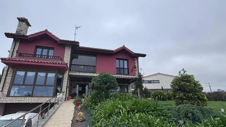 Vista exterior de Casa o chalet en venta en Gijón  con Calefacción, Terraza y Trastero