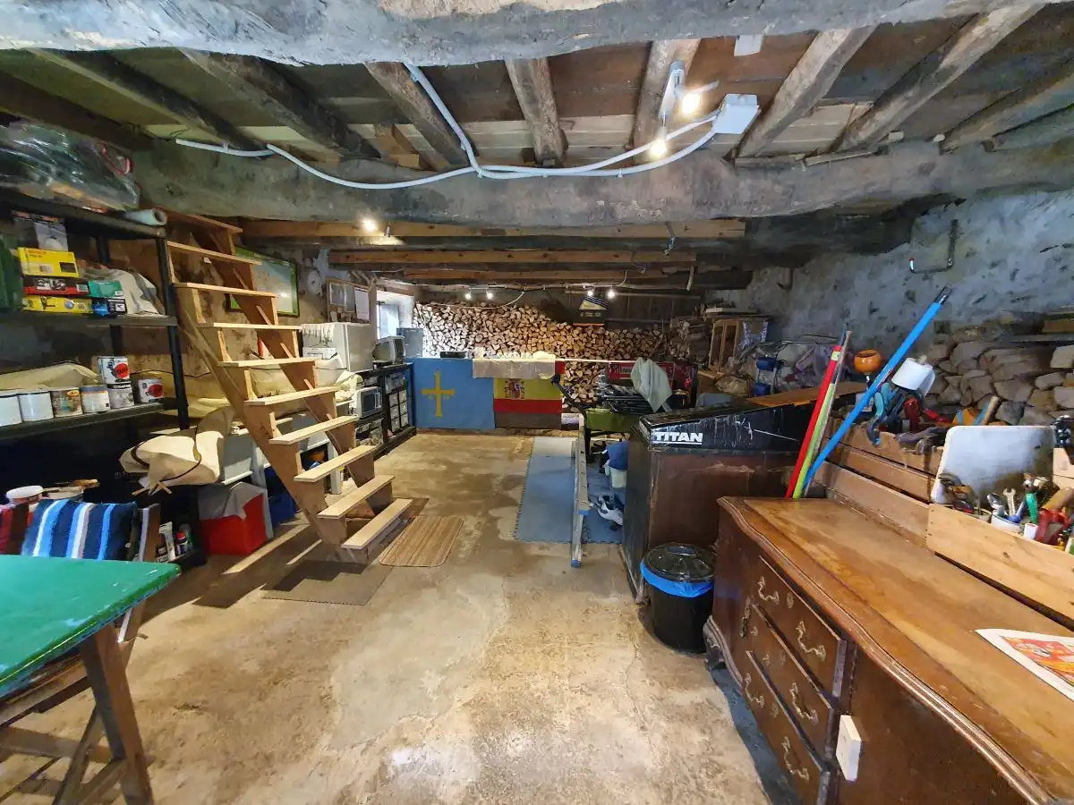 Casa o chalet en venta en Belmonte de Miranda con Calefacción, Terraza y Trastero