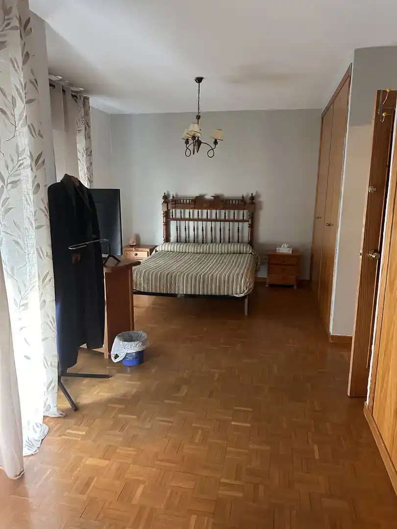 Dormitori de Casa adosada en venda en Universidad