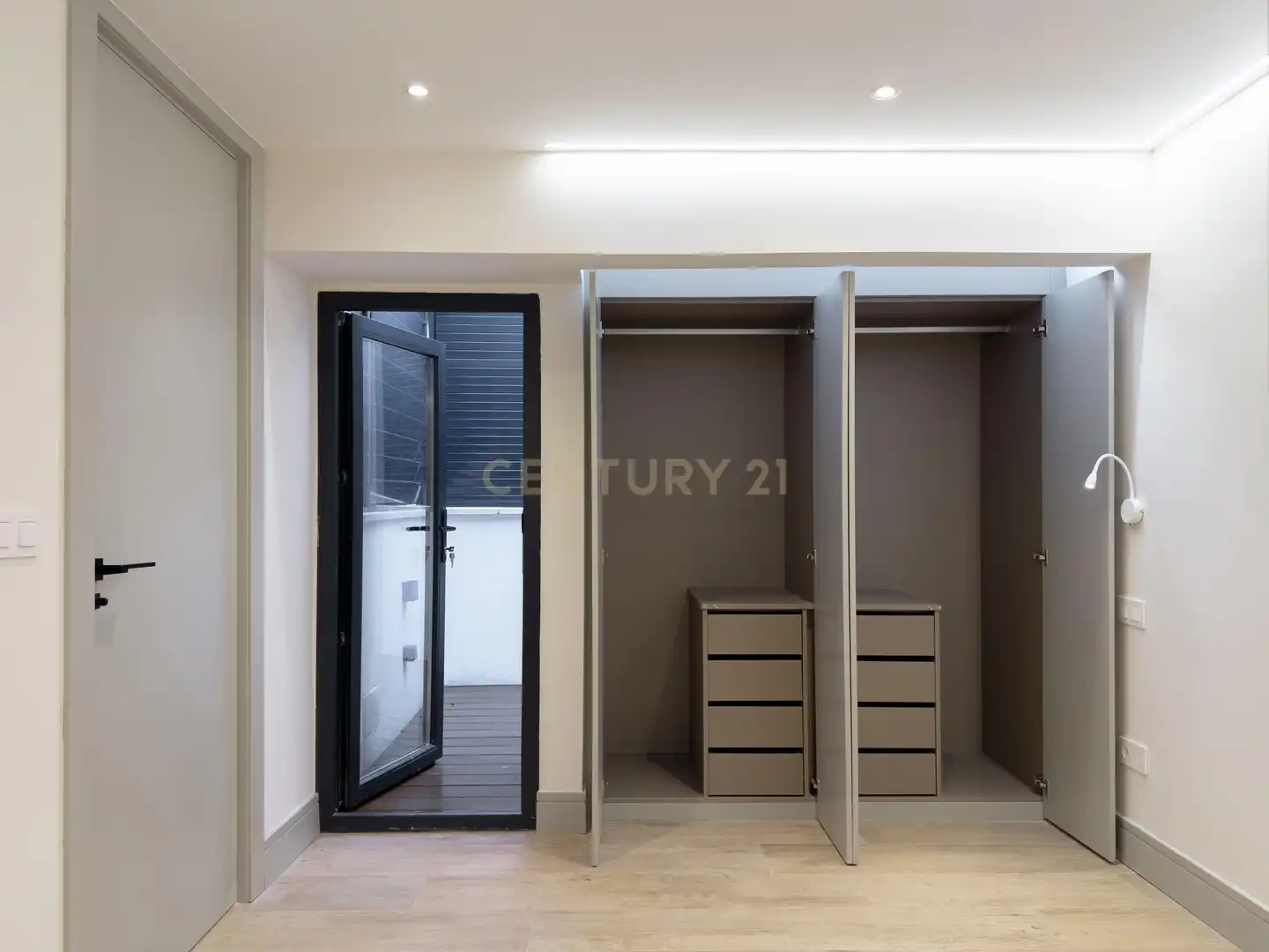Habitación de Apartamento en venta en Madrid con Aire acondicionado, Horno y Lavadora