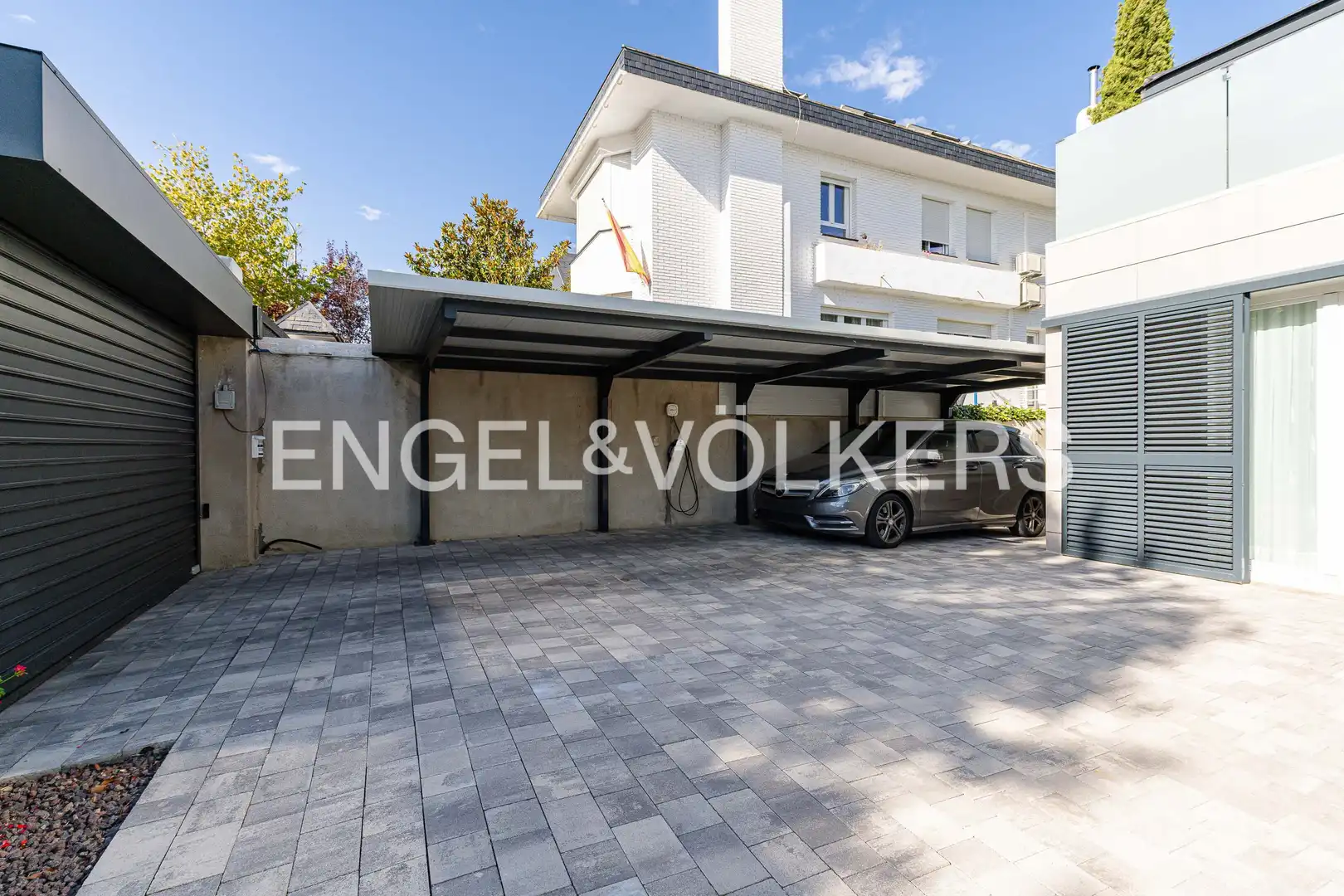 Aparcament de Casa o xalet en venda en Pozuelo de Alarcón amb Aire condicionat, Calefacció i Jardí privat