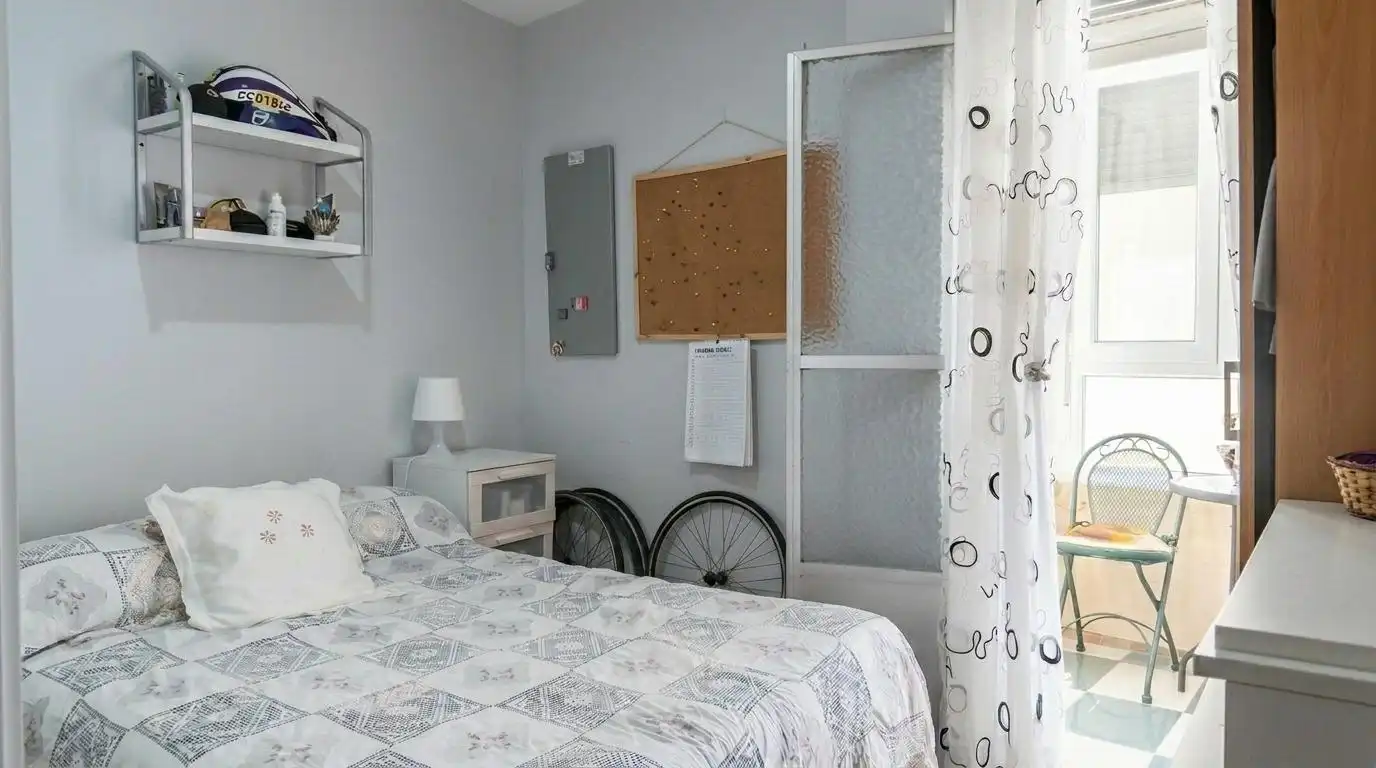 Habitación de Piso en venta en Cádiz