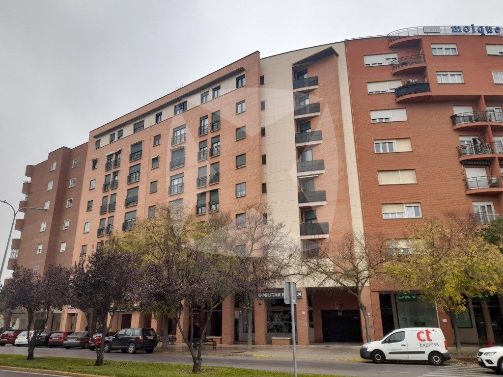 Exterior view of Flat to rent in Badajoz Capital  with Air Conditioner and Furnished