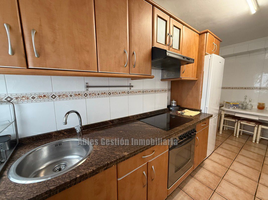 Kitchen of Flat for sale in Oviedo   with Balcony