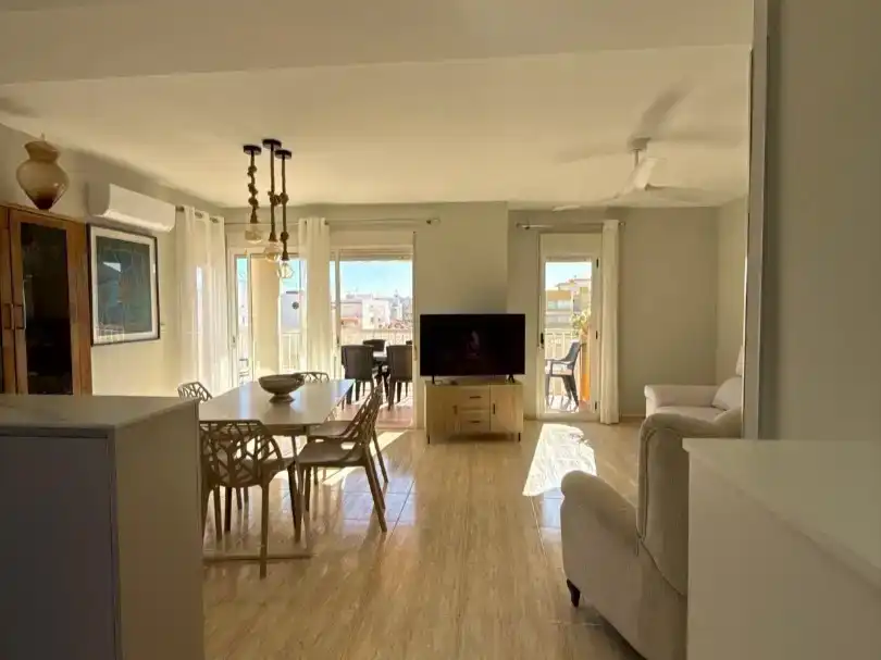 Wohnzimmer von Wohnung zur Miete in Miramar mit Klimaanlage, Schwimmbad und Balkon