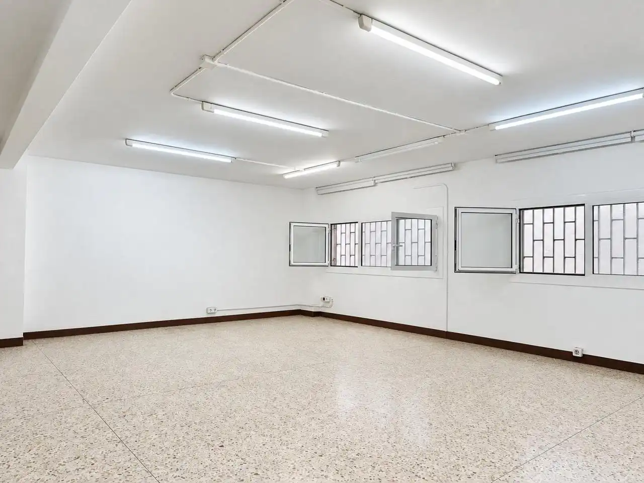 Büro zur Miete in Centre