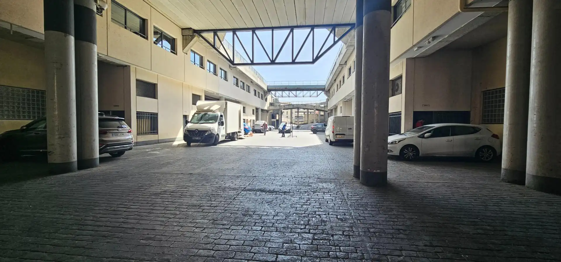 Local comercial en venda a Calle GAMONAL, imagen 23