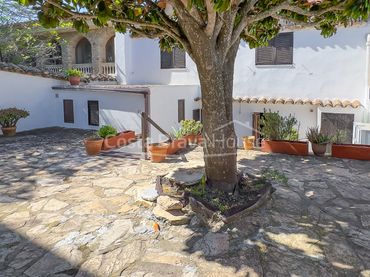 Casa rustica con giardino in vendita a De Santa Reparada