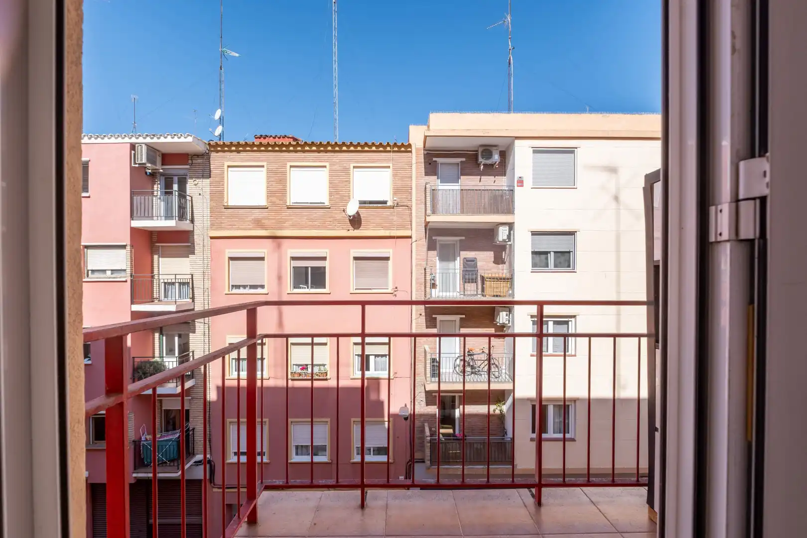 Vista exterior de Pis en venda en Zaragoza amb Aire condicionat, Calefacció i Parquet