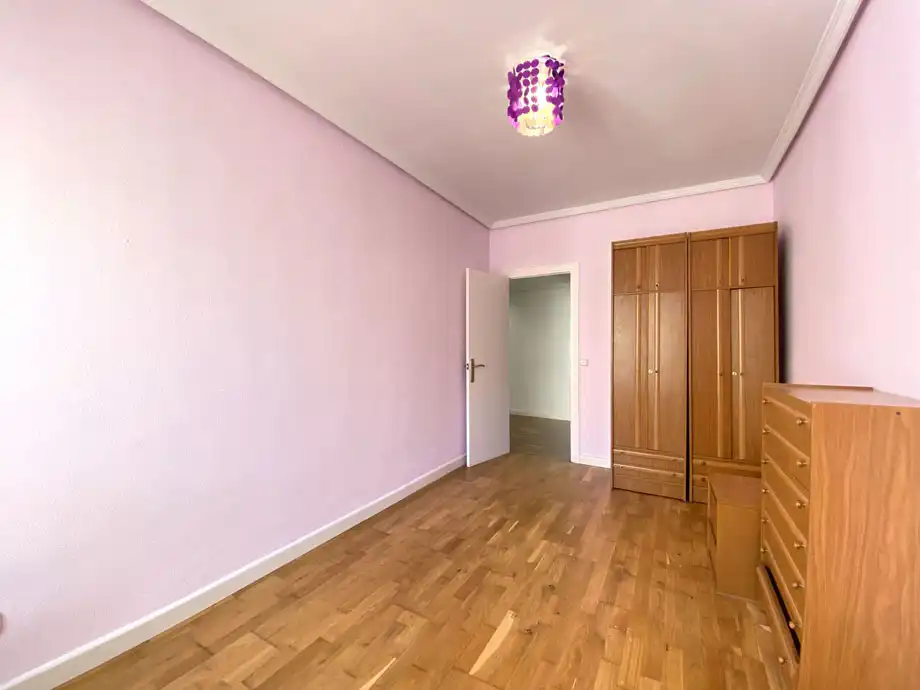 Habitación de Piso en venta en Vitoria - Gasteiz con Calefacción, Parquet y Terraza