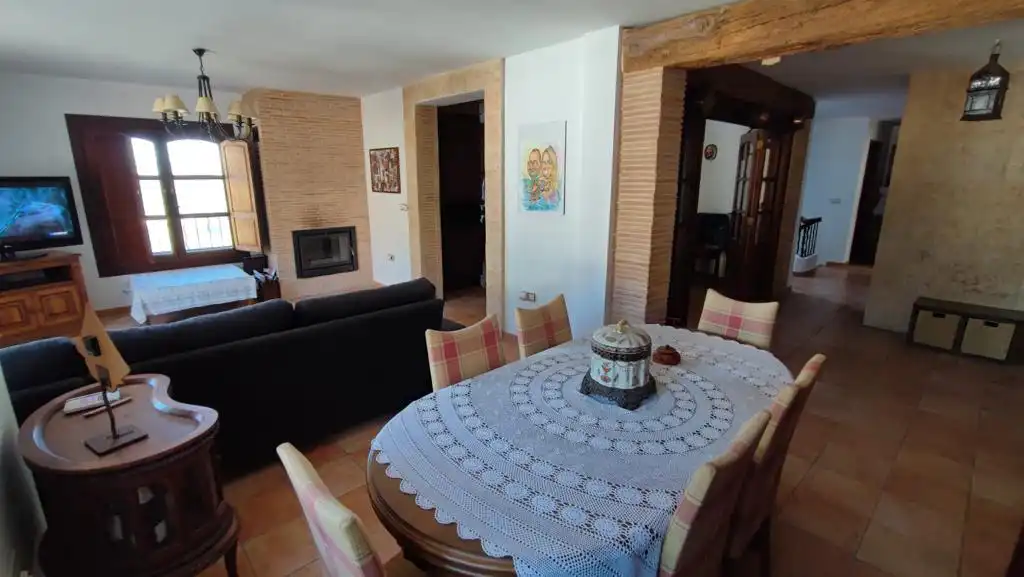 Comedor de Casa o chalet en venta en Oliva con Jardín privado, Terraza y Amueblado