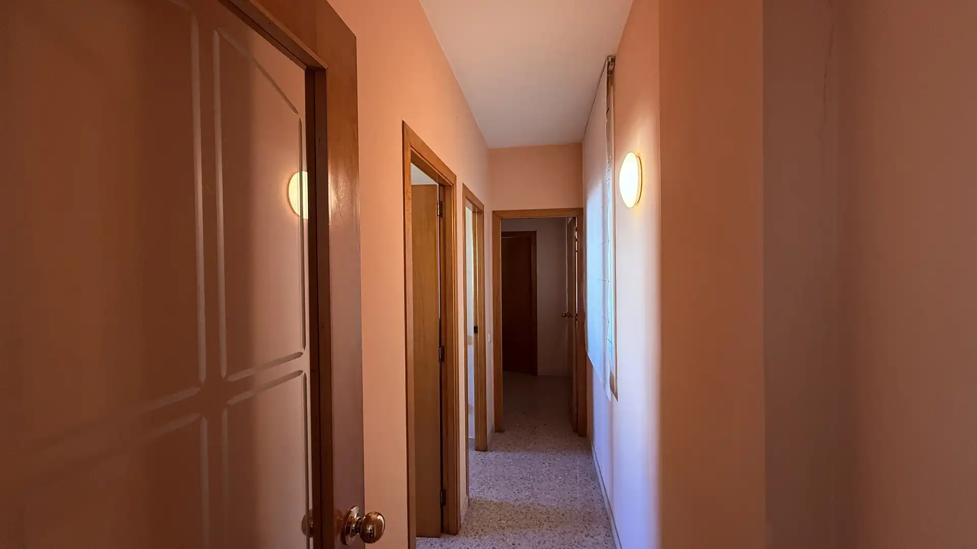 Piso en venta en Cornellà de Llobregat con Calefacción y Balcón