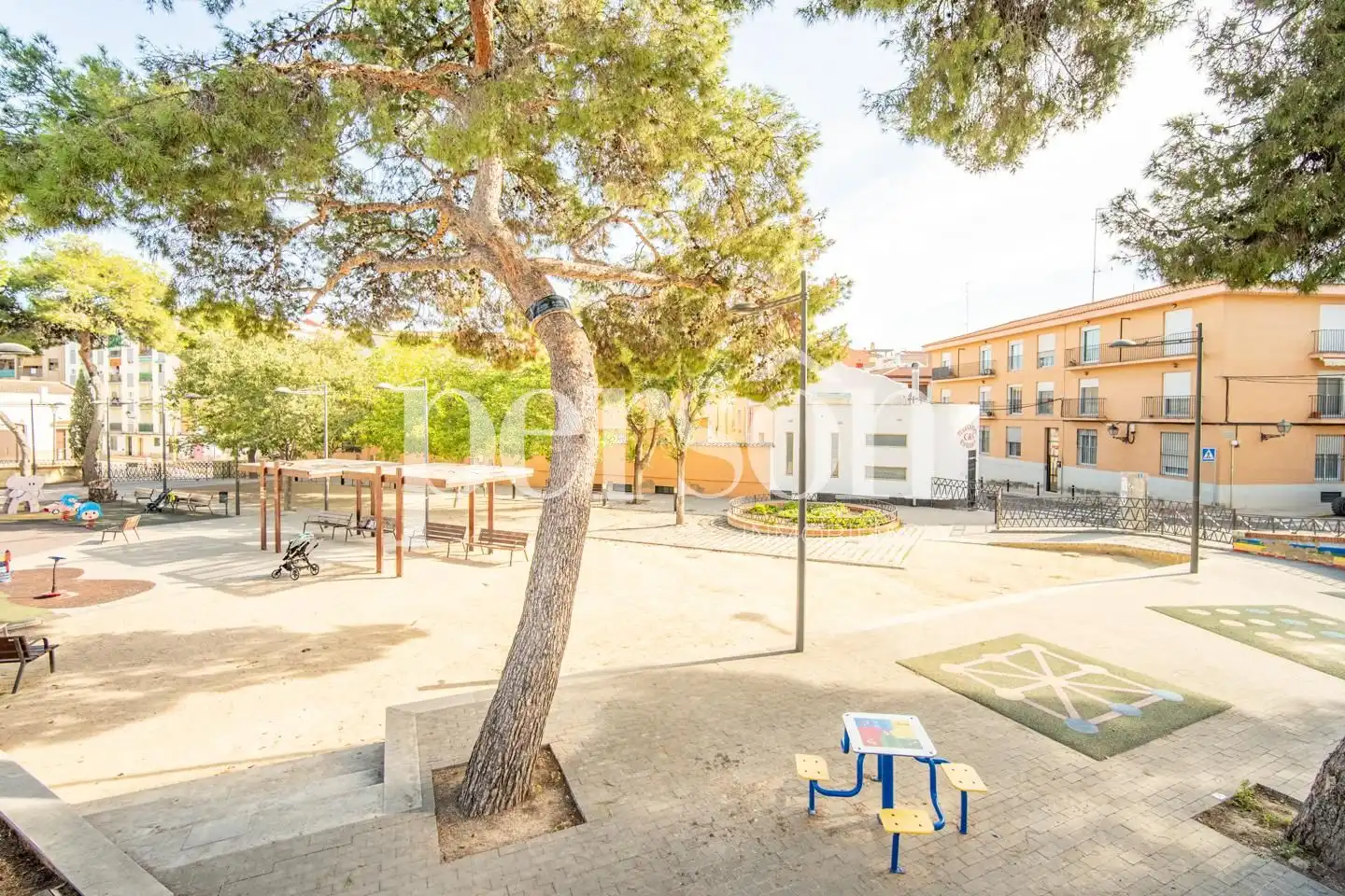 Vista exterior de Casa o xalet en venda en Rocafort amb Aire condicionat, Jardí privat i Terrassa