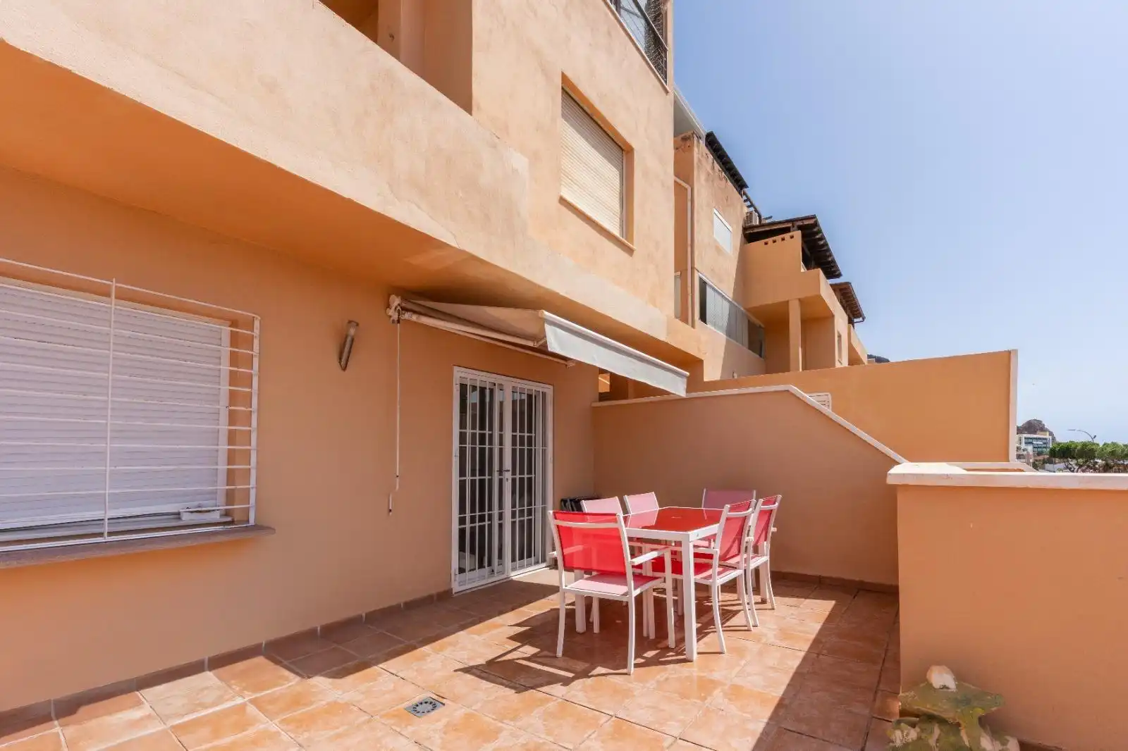 Terraza de Piso en venta en Roquetas de Mar con Aire acondicionado, Terraza y Amueblado