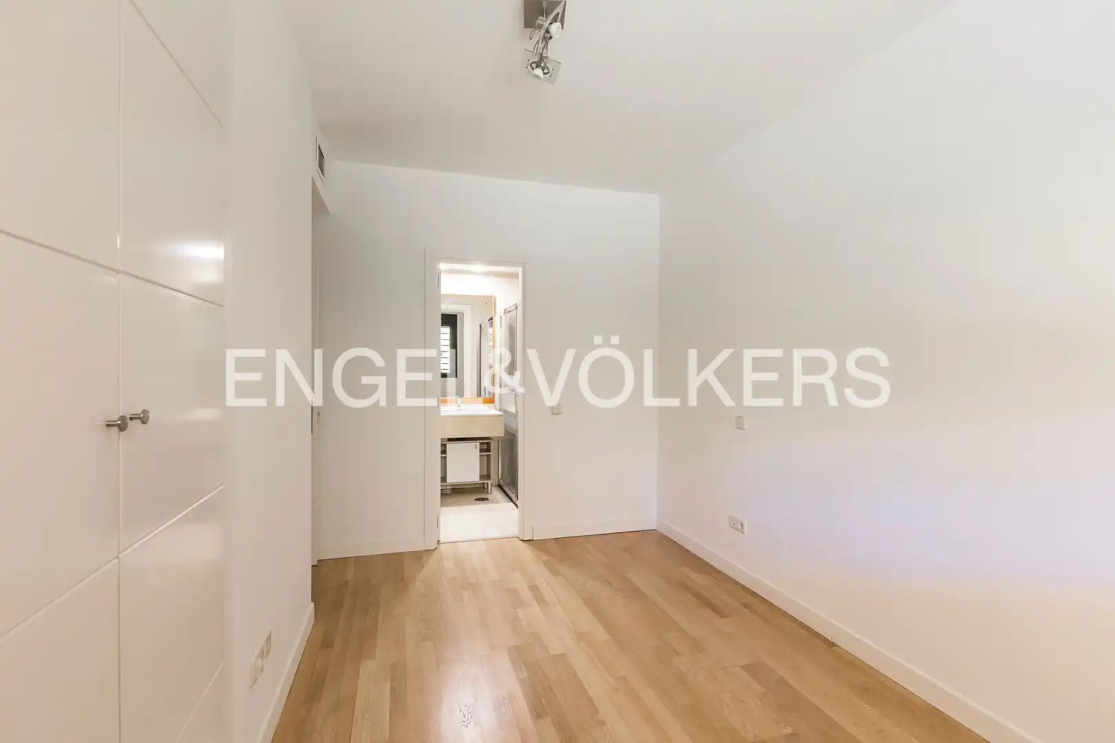 Wohnung zur Miete in Sanchinarro