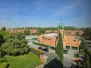 Vista exterior de Pis en venda en Pozuelo de Alarcón amb Traster, Alarma i Piscina comunitària