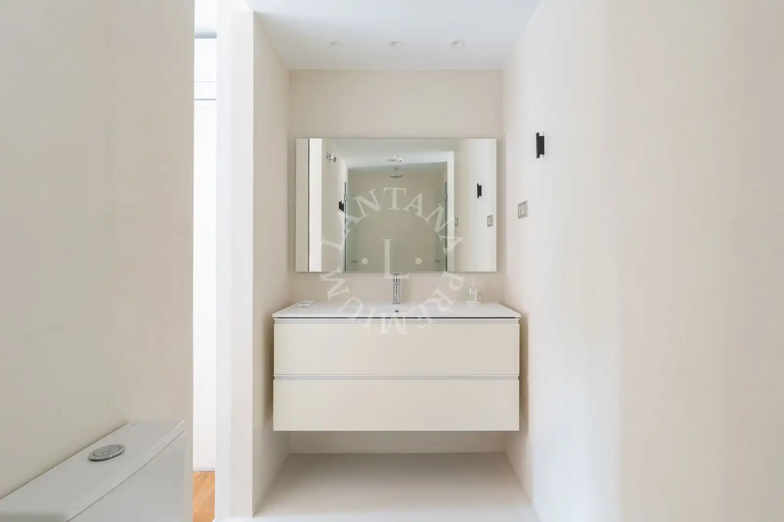 Baño de Casa o chalet en venta en Barcelona con Calefacción y Terraza
